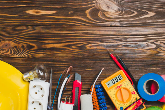 servicios-electricos-profesionales Servicios eléctricos profesionales